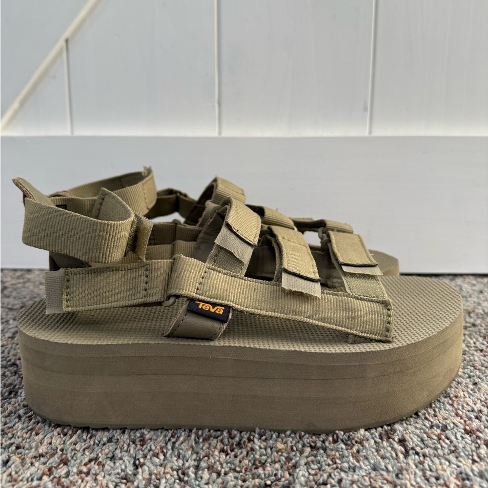 Teva Flatform Mevia Olive Green Women's 8 Platform Summer Festival - Picture 9 of 16